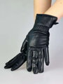 Dámské nasbírané rukavice v černé barvě