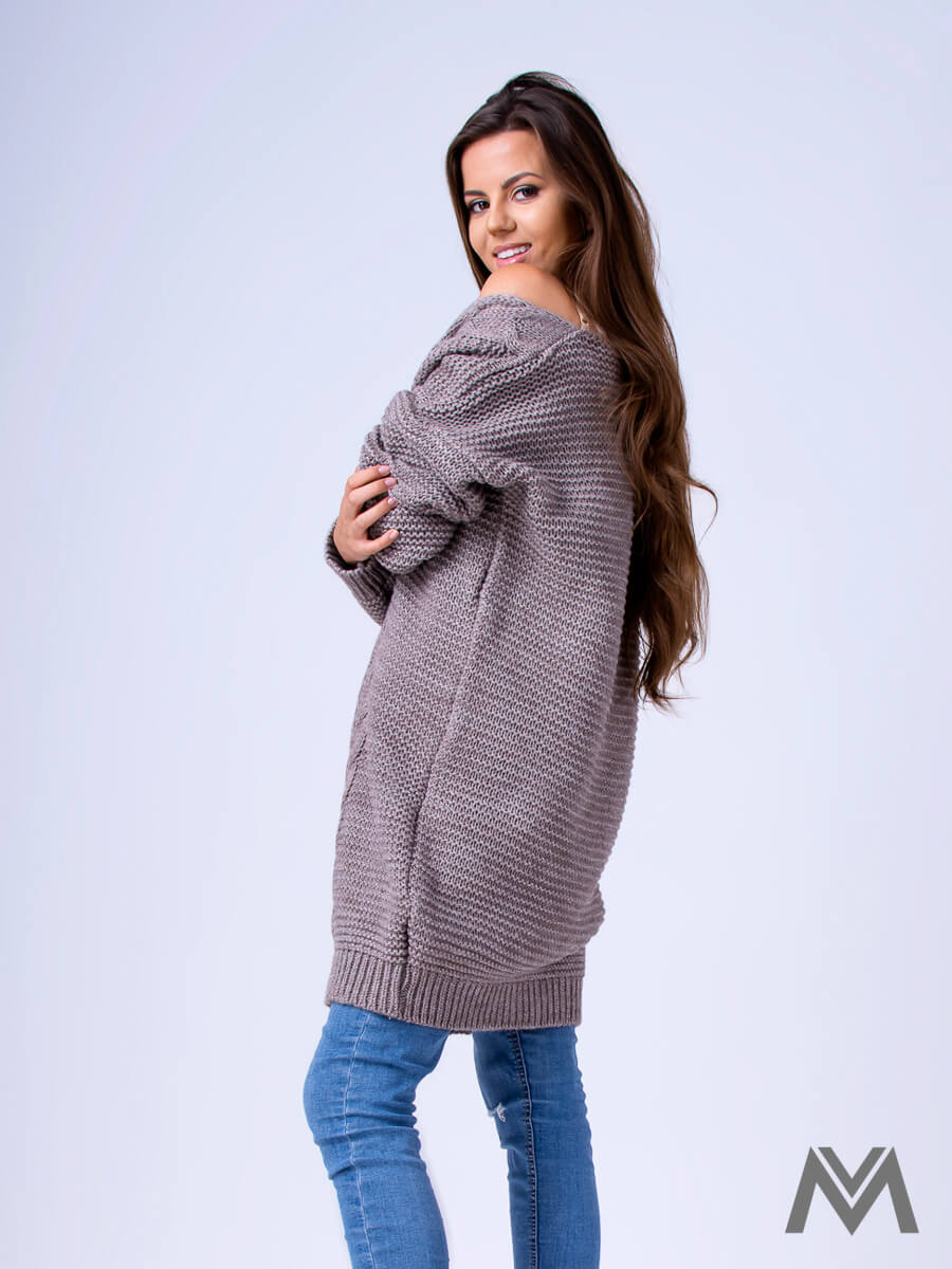 damski sweter, kardigan, pulower, sweterek, ponczo, sweter, odzież, odzież damska, swetry damskie, damskie swetry, swetry dzianinowe, damski kardigan, pulowery damskie, pulowery, długie swetry, długi sweter, swetry na drutach, swetry dzianinowe damskie, kardigan damski, eleganckie damskie pulowery, damskie swetry na zapinanie, pulower damski, swetry i kardigan, oversize pulowery, oversize sweter, nowoczesne swetry, sweter na zamek, kardigan damski, kardigan online, dzianinowe kardigan, długie swetry dzianinowe, dla kobiety, jako prezent, sweter na zimę, sweter na Boże Narodzenie, sweter na guziki, sweter, szary kardigan, szary kardigan, oversize sweter, moca sweter, brązowy sweter