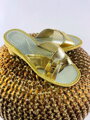 Dámské kožené papuče zlaté proplétané