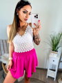 Stylový dámský croptop s krajkovanými květinami 