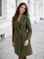Olivový dámský kabát v stylovém střihu 