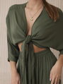 Elegantní dámská souprava khaki 6289 s vázáním