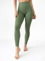 Dámské sportovní legíny v zelené barvě