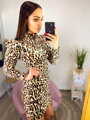 Dámské šaty s leopardím vzorem