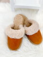 Vyteplené dámské papuče model 108 camel 