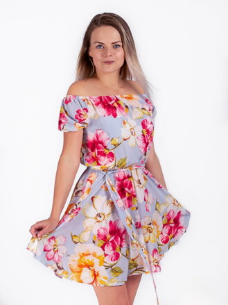 Dámské šaty na léto ve světlé barvě s květinovým vzorem