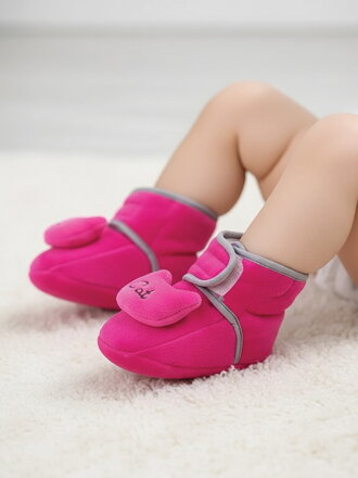 Dětské capáčky cyklamenové