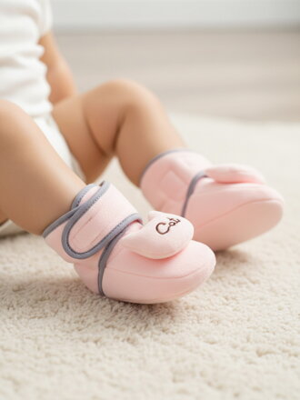 Dětské capáčky světle růžové