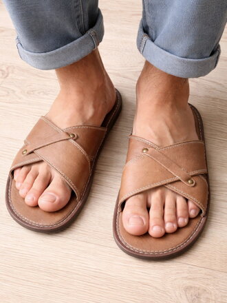 Kožené pánské hnědé papuče model 22B
