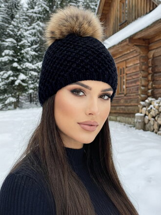 Dámská čepice zdobená bambulí IDA černá