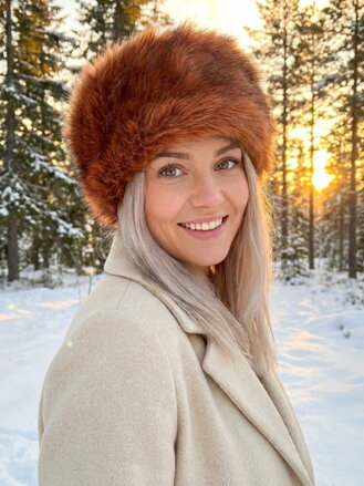 Dámská čepice z umělé kožešiny skořicová