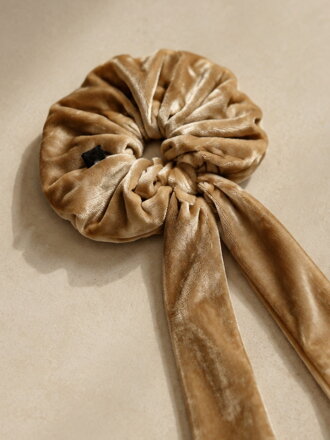 VSB Scrunchie velurová gumička v hnědé barvě