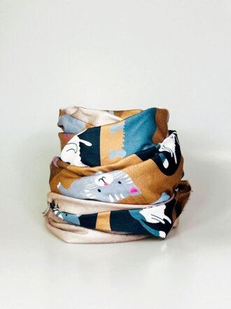 Kašmírový šátek s kočkami v hnědé barvě 