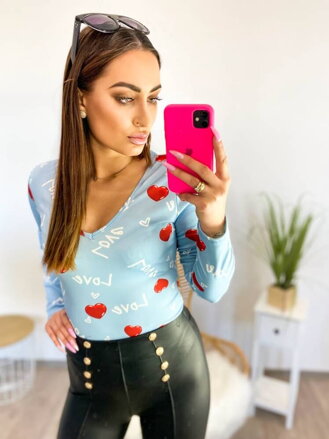 Body se srdíčky a nápisem LOVE modré