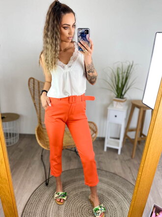 Elegantní kalhoty v zářivé oranžové barvě