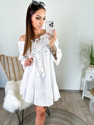 Dámské madeirové šaty v bílé barvě