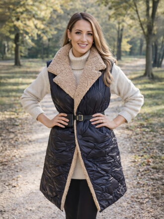 Černá dlouhá vesta s kožešinou a kapsičkou