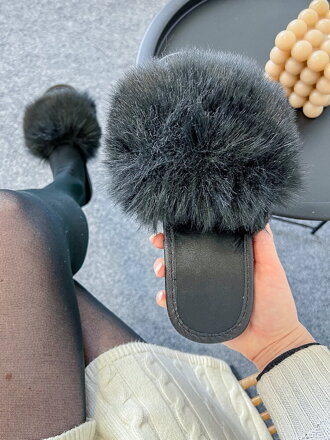 Huňaté papuče Model 55 černé s kožešinou