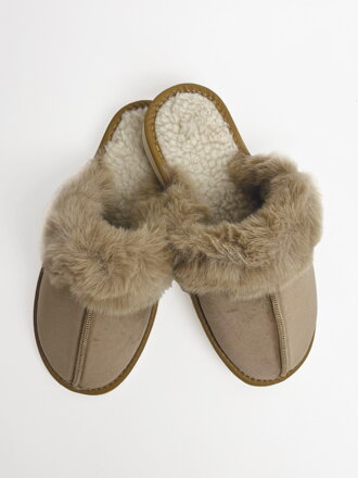 Zateplené uzavřené papuče s kožešinou model 112