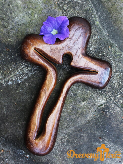 Dřevěný dubový křížek 26x16cm 006