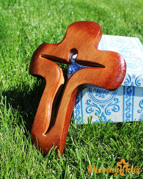 Dřevěný dubový křížek 20x14cm 003