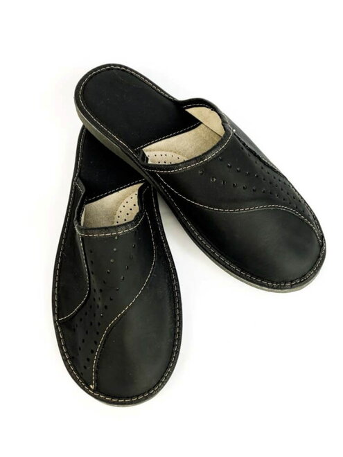 Pánské kožené papuče v černé barvě 19 A