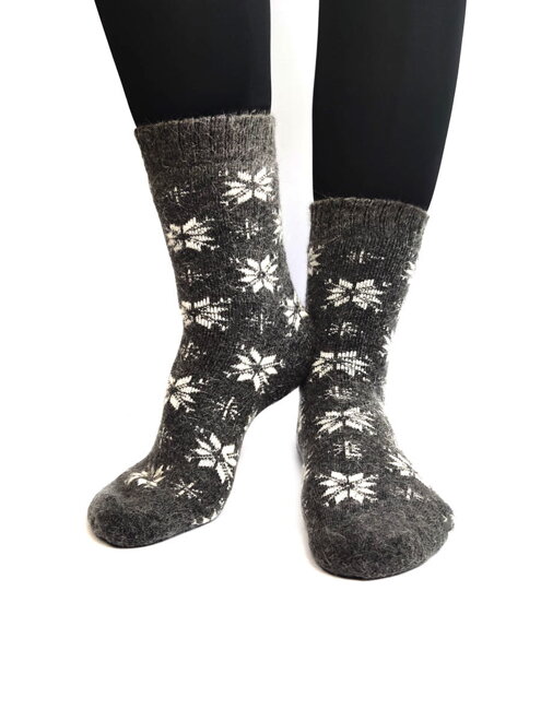 Vlněné termo dámské ponožky v šedé barvě s bílými vločkami