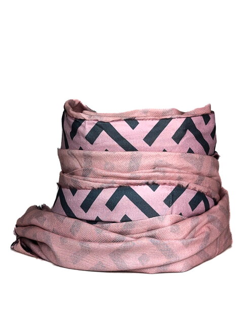 Stylový šátek se vzorem šedo-růžový