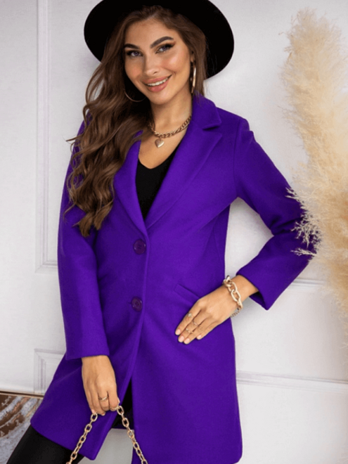 Dámský kabát v zářivé fialové barvě