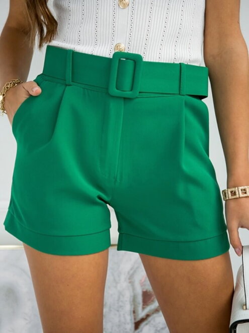 Zelené šortky s páskem