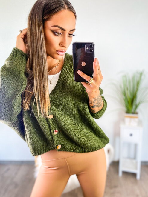 Dámský pletený svetr na knoflíky v zelené barvě