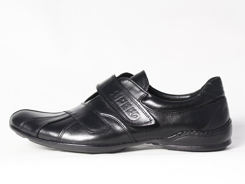 Pánské sportovní boty model 97 - černé Pánské sportovní boty model 97 - černé