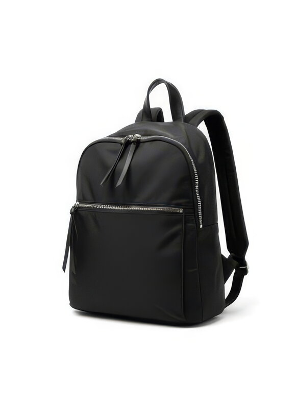 Trendy dámský batoh v černé barvě