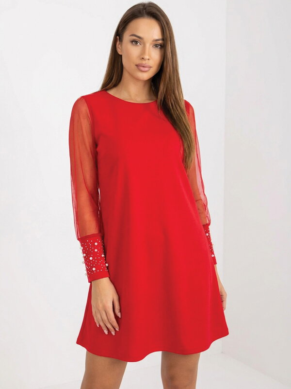 Trendy dámské šaty s perlami na rukávech červené