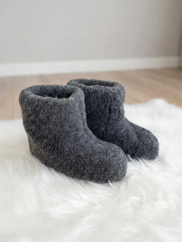 Úžasné papuče z ovčí vlny teploučké model 26 šedé